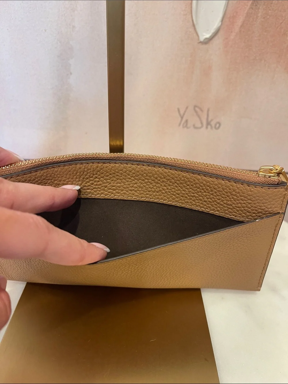 Tory Burch compact pebbled